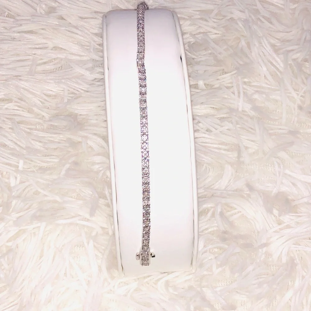 Real diamond tennis bracelet 1/2 ct Si Diamond Free appraisal, posh authenticate - Picture 8 of 8